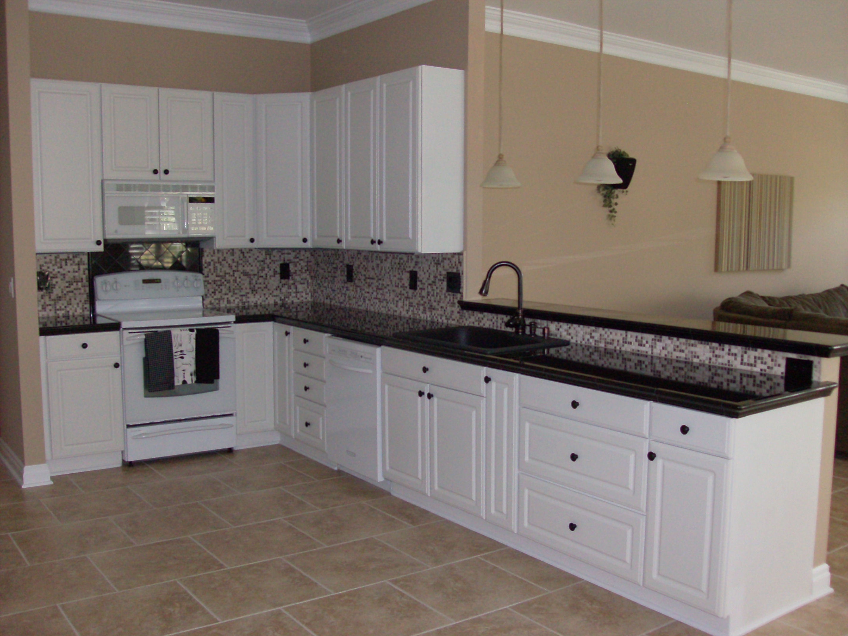 Kitchen Cabinets in St. Louis, MO